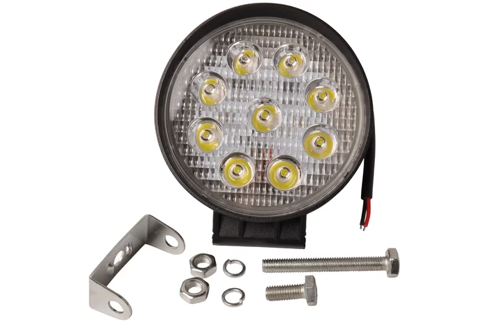 Anhänger LED Arbeitsscheinwerfer 12/36V 9 x 3W LEDS inkl. Montagesatz