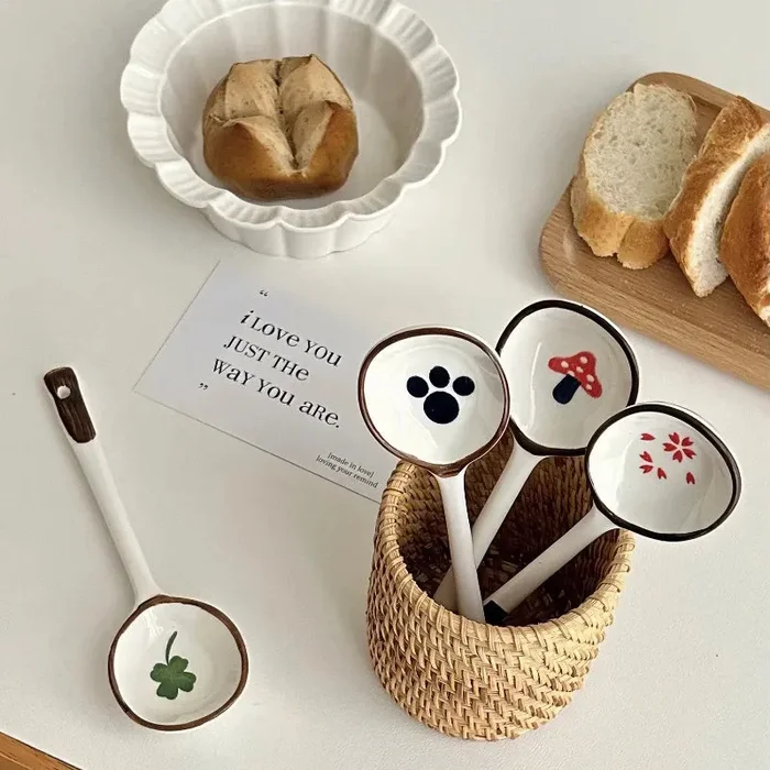 Artisan Langstieliger Servierlöffel – Handbemalt