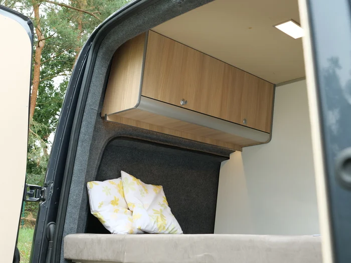 Dachhängeschrank Mercedes Sprinter – Hinten links