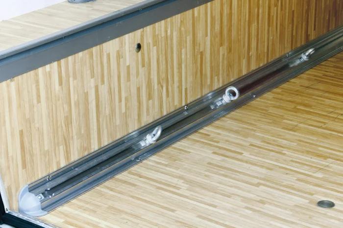 Eckbefestigungsset für die Heckgarage