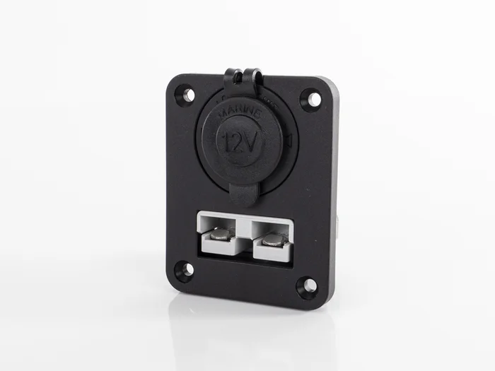 Montagepanel mit 12 V-Powersteckdose und 50 A Steckverbinder (Anderson Style)