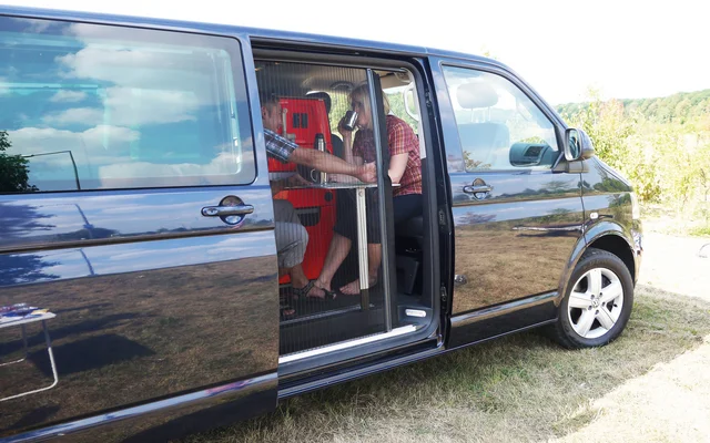 Remis REMIcare Tür-Insektenschutz für VW T5 / T6 Transporter Kombi Startline