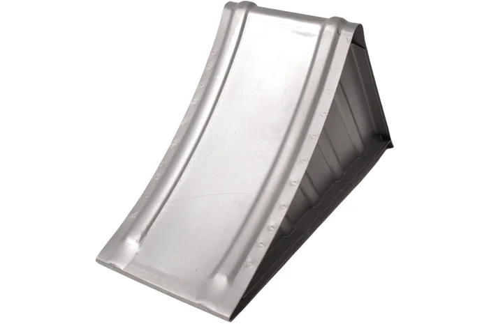 Unterlegkeil Camper 380x190x160 mm – aus verzinktem Stahlmaterial – maximale Belastung 5000 kg
