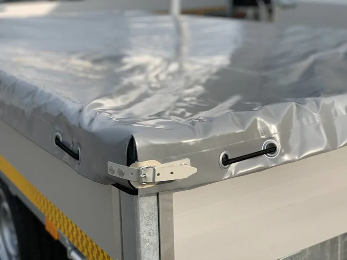 Wasserdichte Plane für EDUARD-Anhänger 310×160 cm