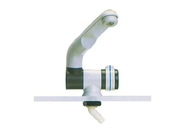 Wasserhahn mit Gleichstromanschluss.