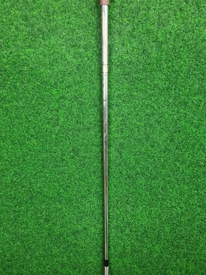 WILSON Patty Berg Cup Defender 5-Eisen – Damen (Stahl, 36,5 Zoll, Rechts, Light) Wunderbarer Verkauf – Bild 3